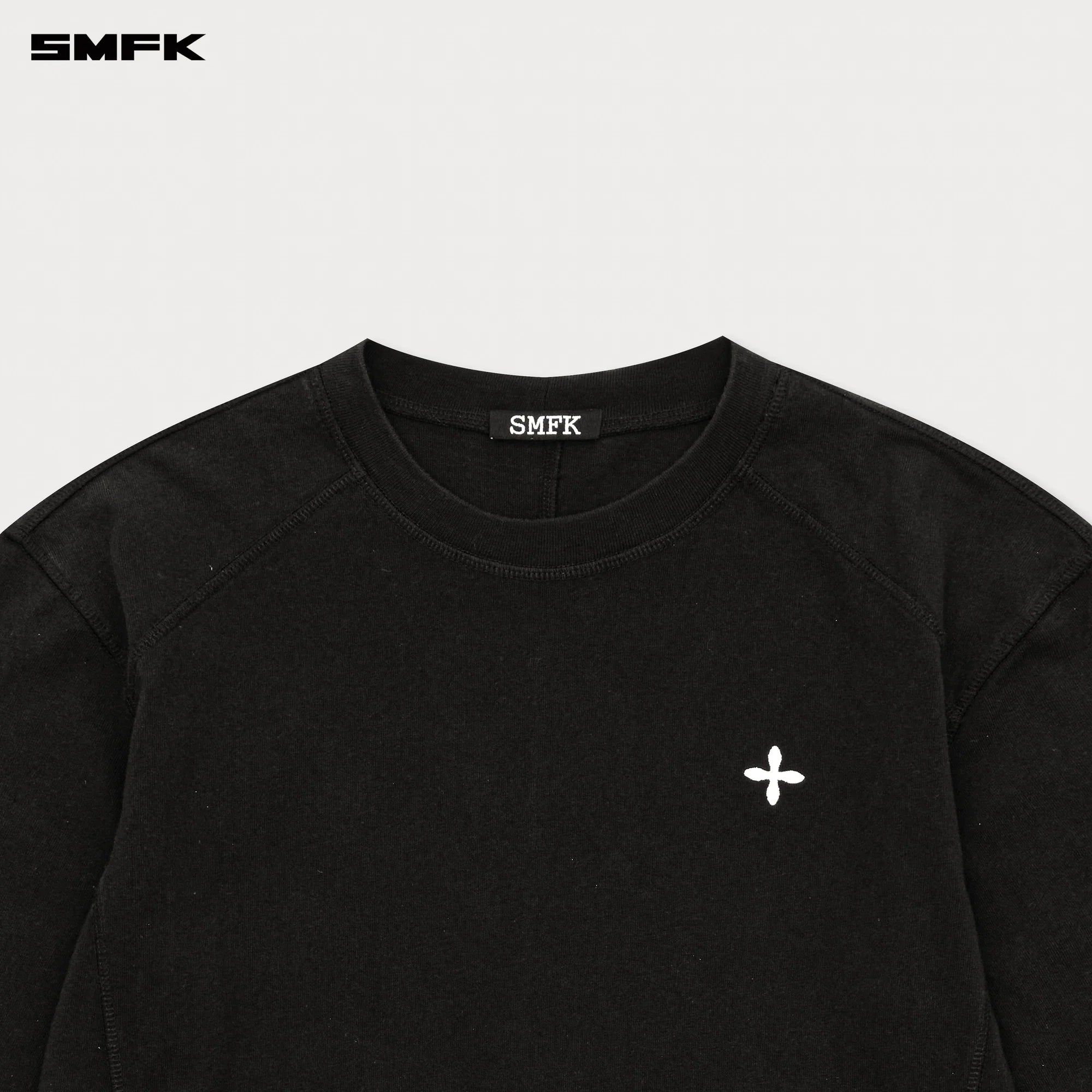 COMPASS DESIGNER BLACK SWEATSHIRT