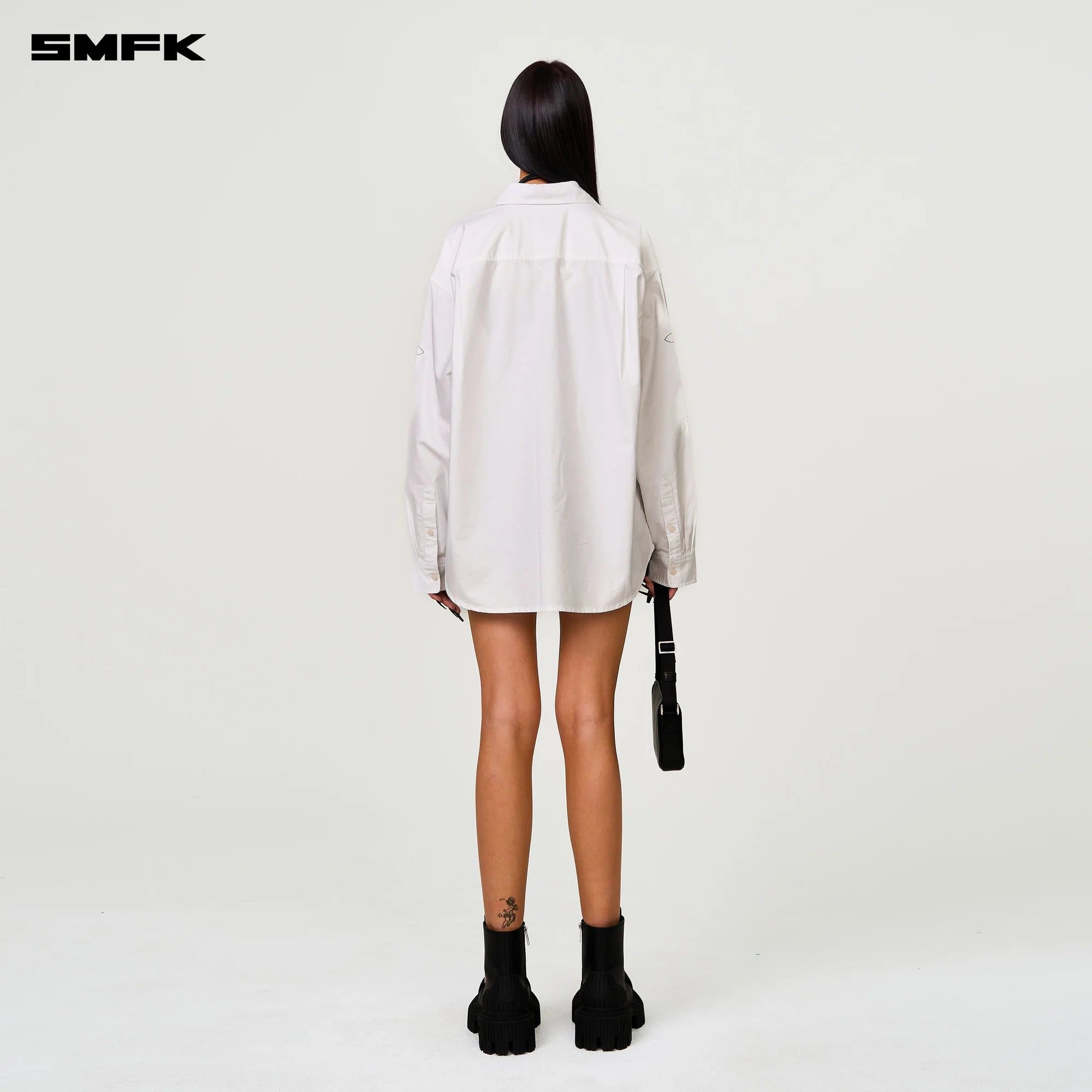 COMPASS DESIGNER OVERSIZE SHIRT IN WHITE