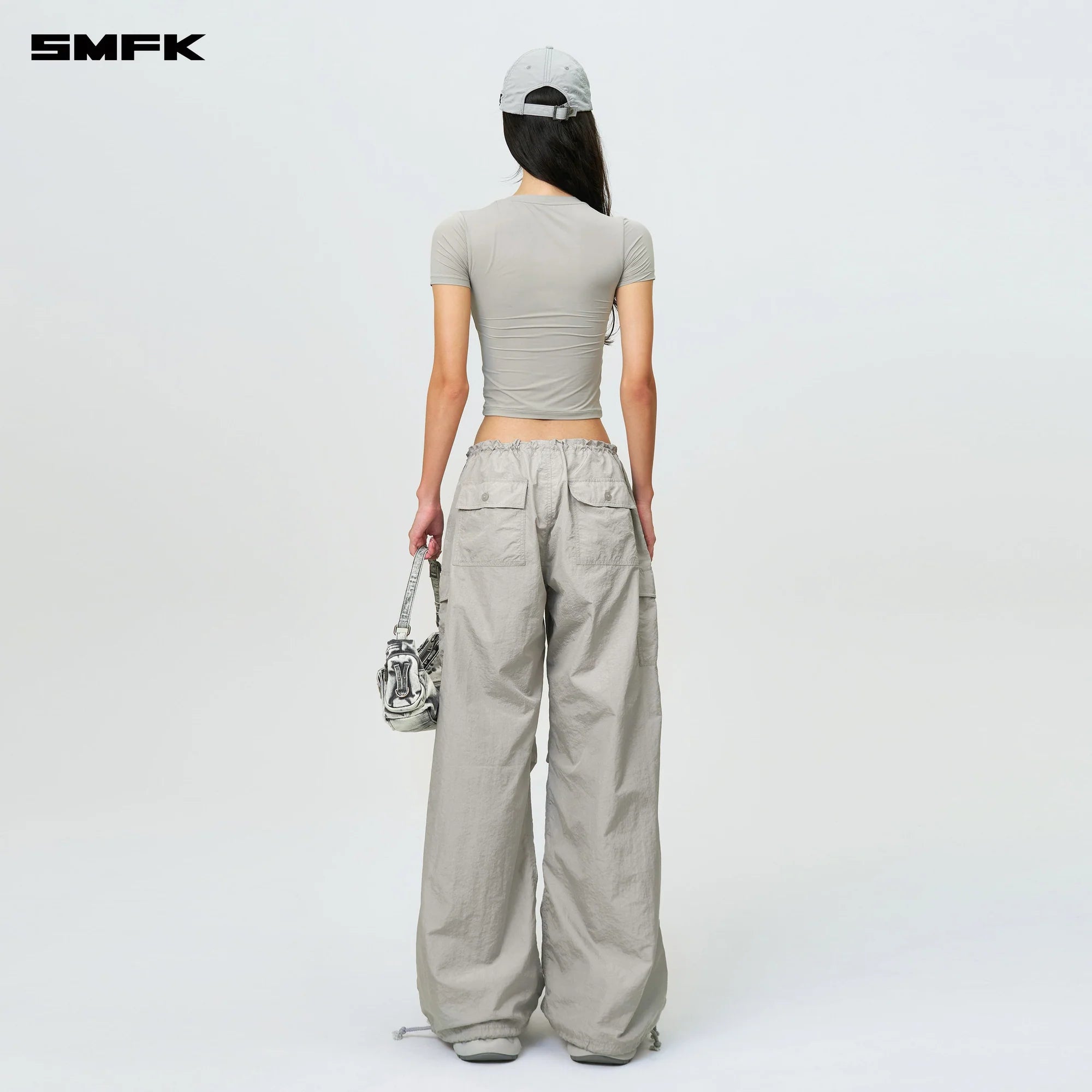 COMPASS HUG SKIN-TIGHT FITTING TEE GRAY