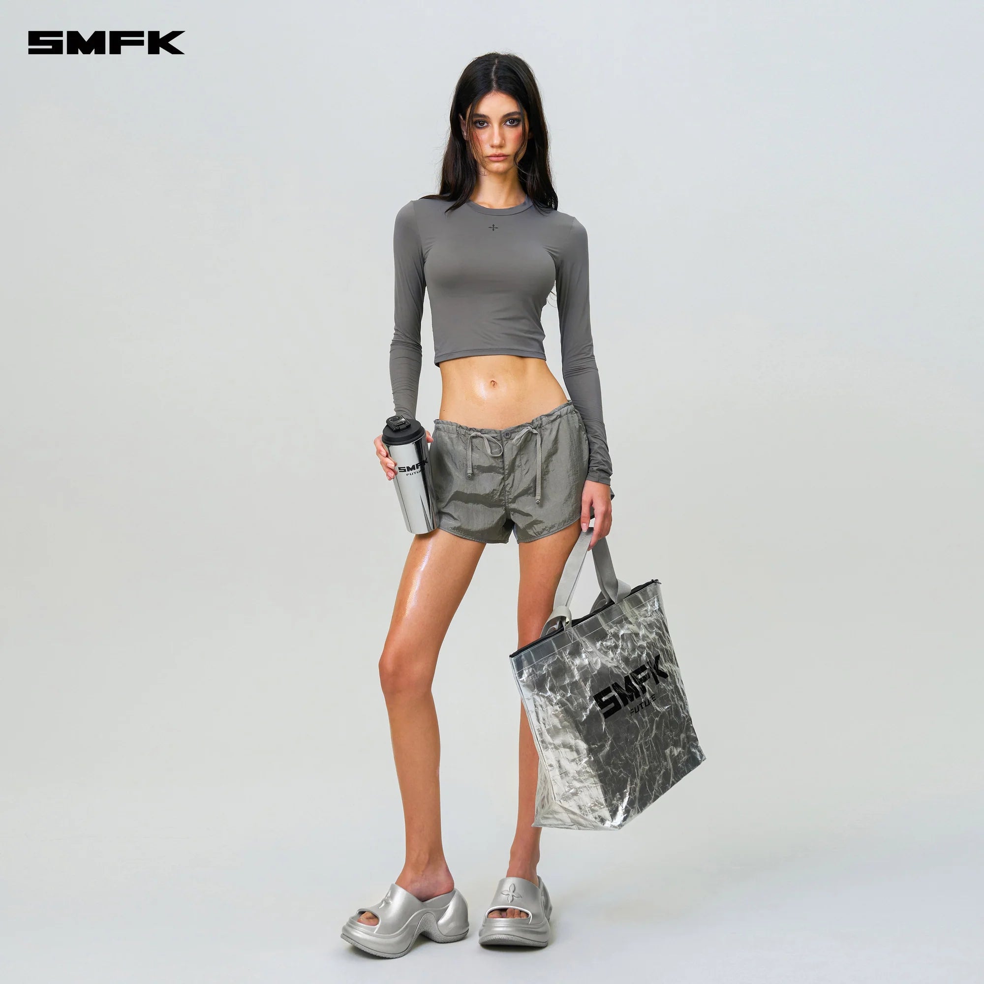 COMPASS HUG SKIN-TIGHT FITTING TOP DARK GRAY