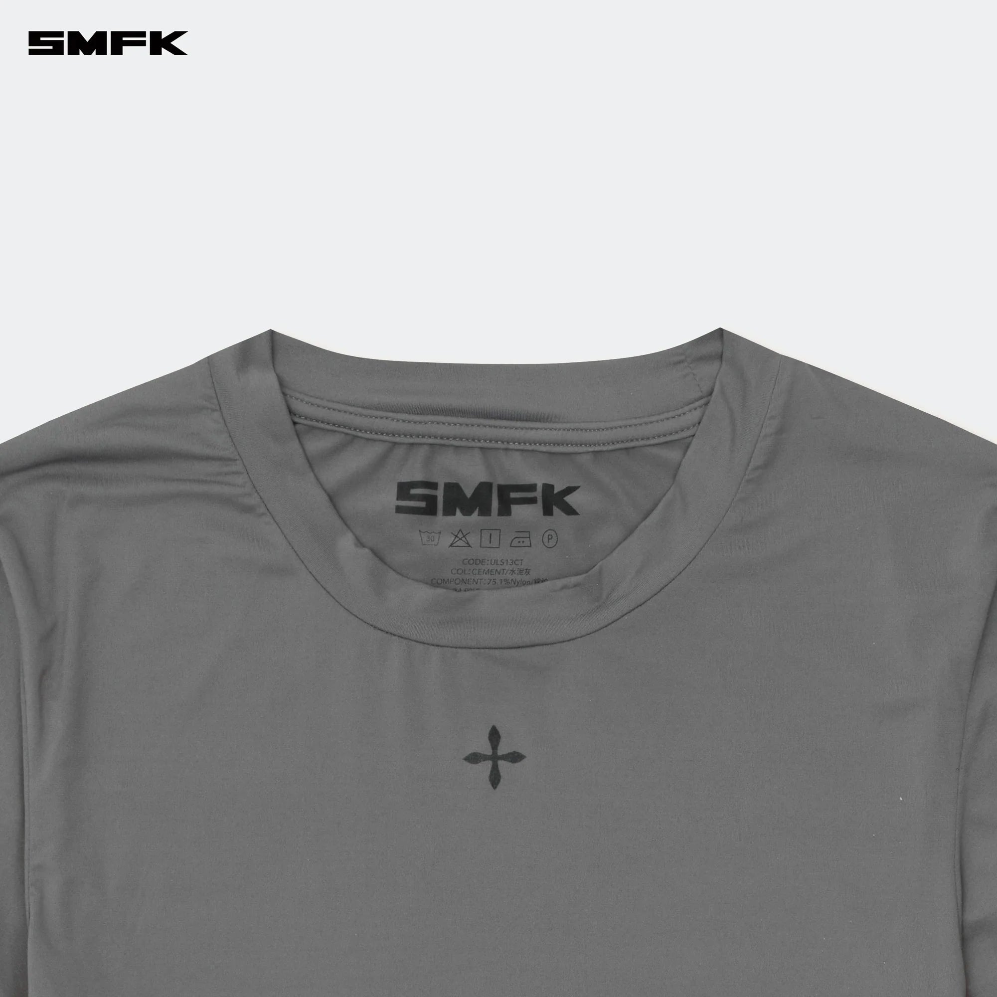 COMPASS HUG SKIN-TIGHT FITTING TOP DARK GRAY