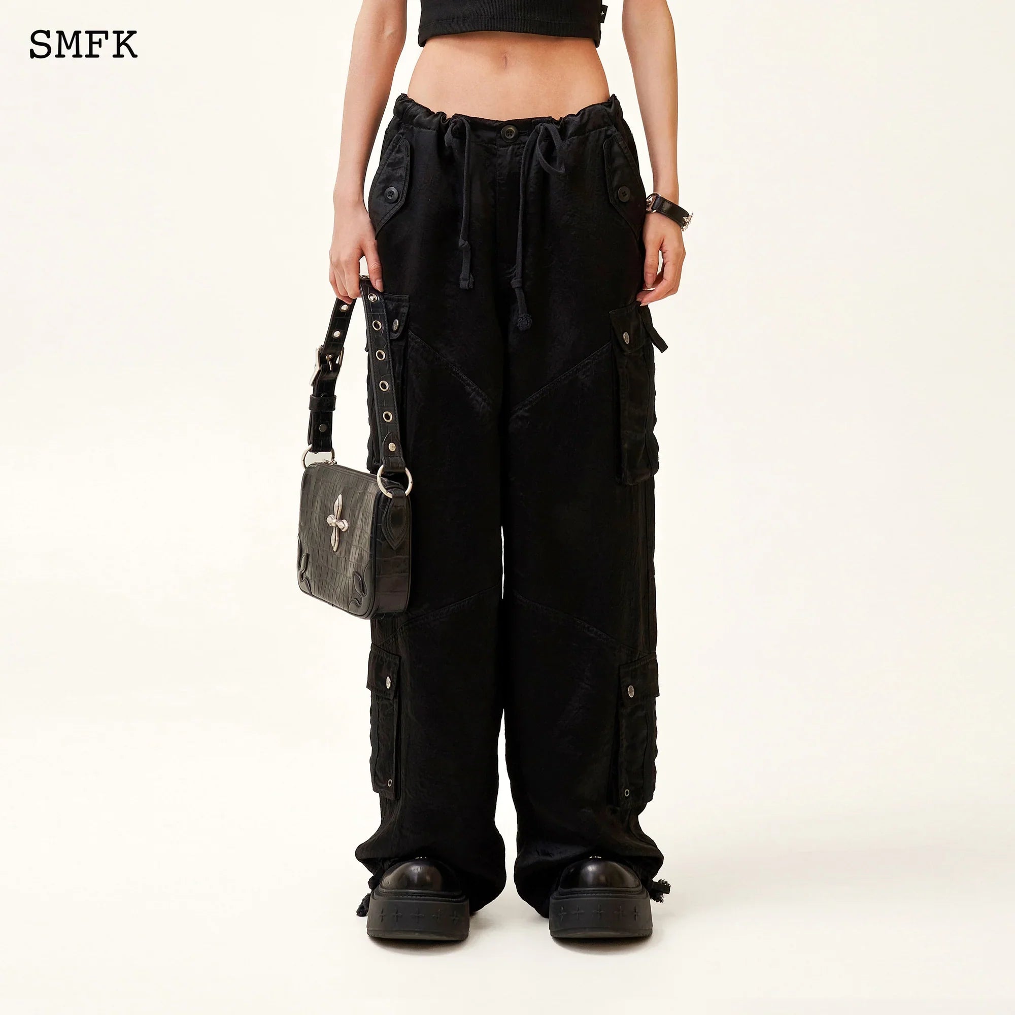 SMFK COMPASS JADE SATIN RETRO PARATROOPER PANTS BLACK