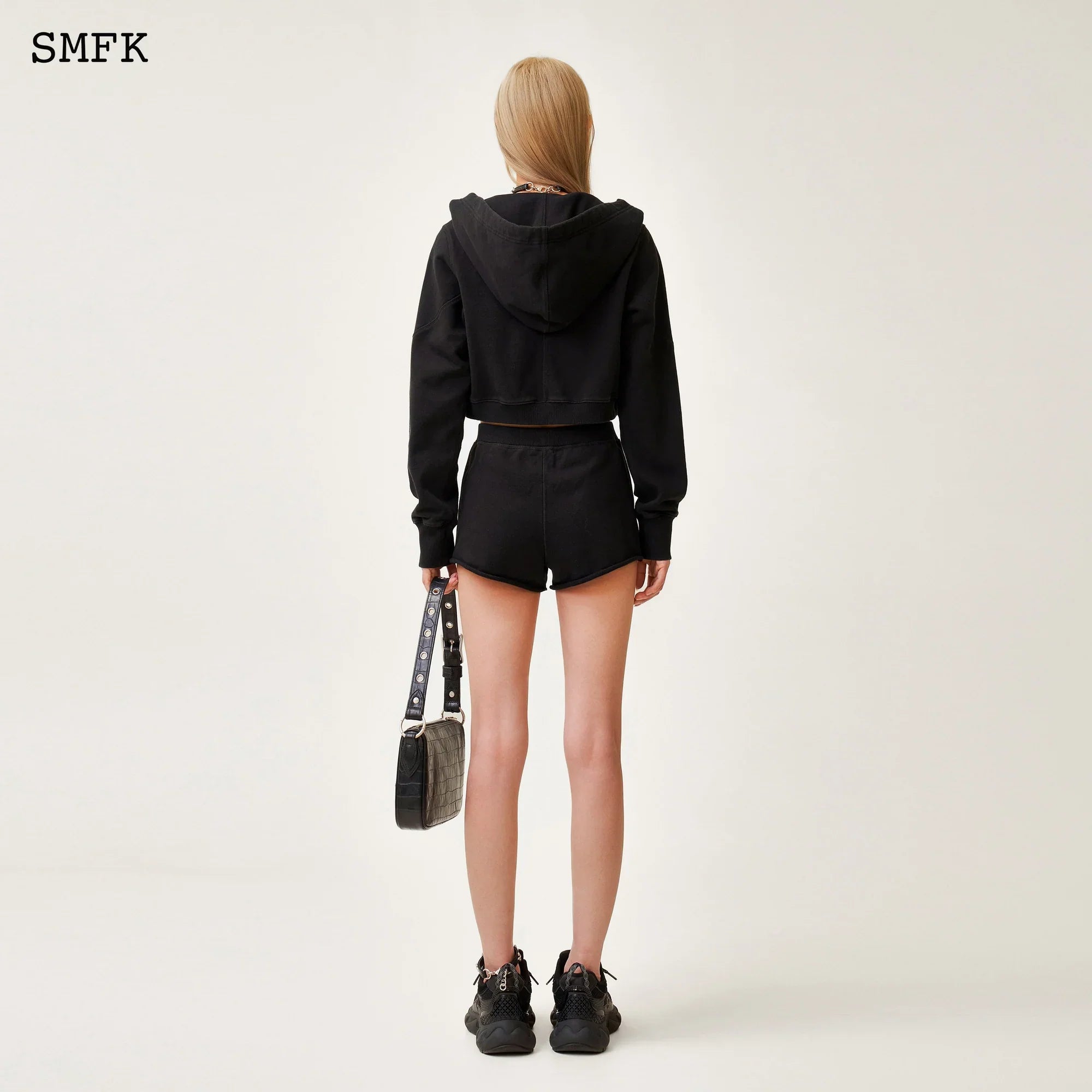SMFK COMPASS ROVE STRAY SLIM-FIT SPORTY SHORTS BLACK