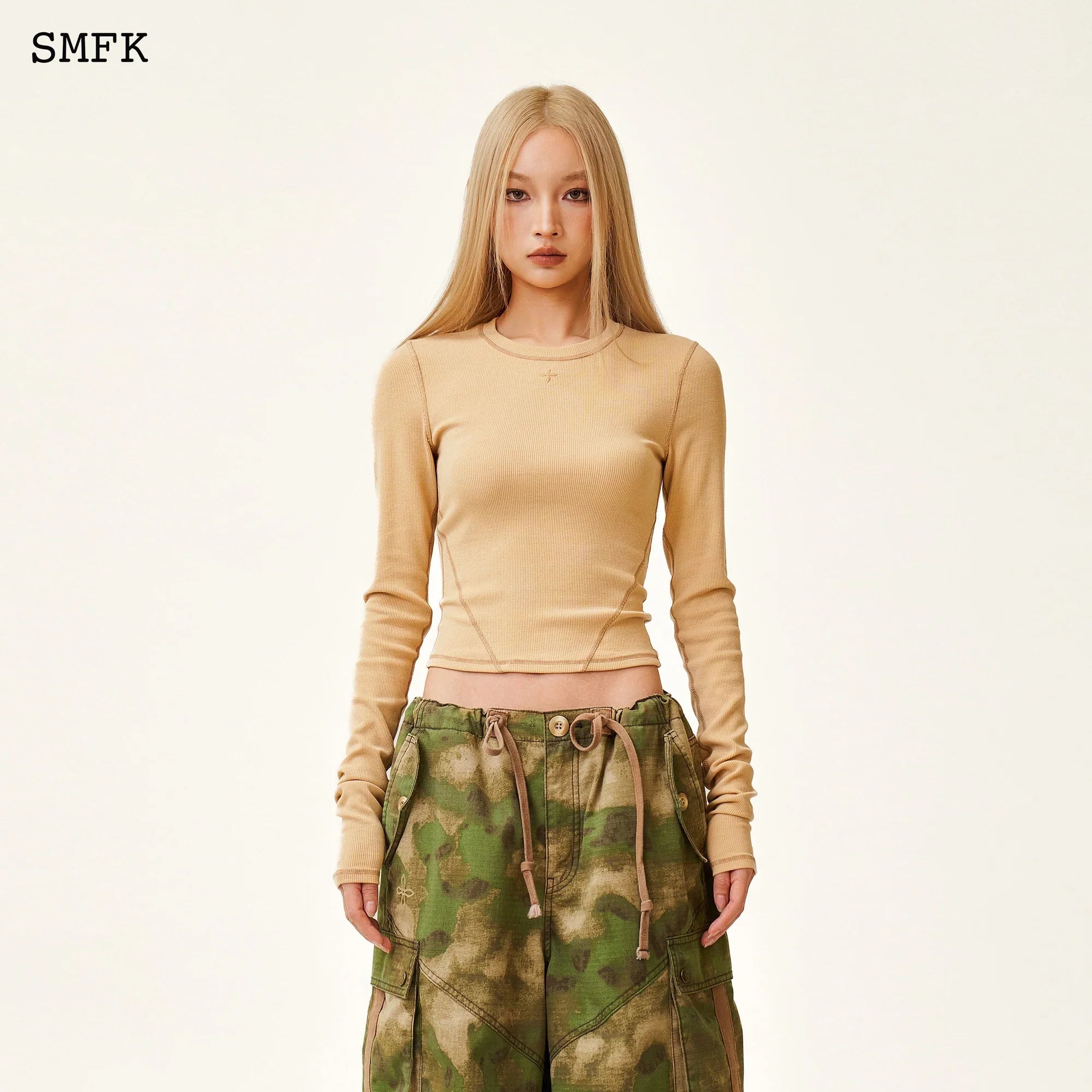 SMFK COMPASS RUSH SLIM FIT SPORTS TOP IN SAND