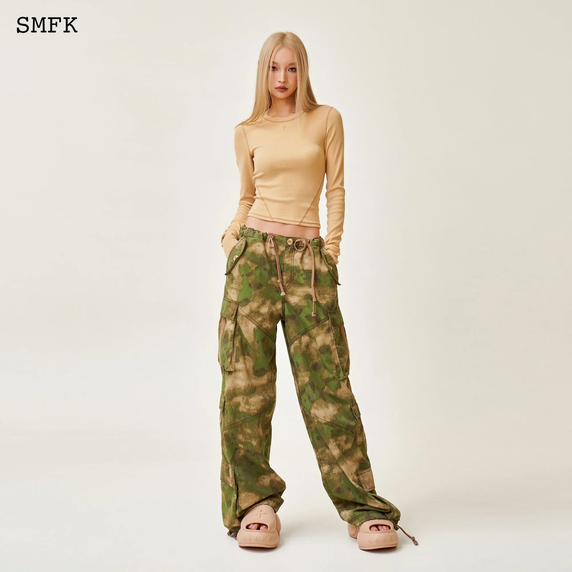 SMFK COMPASS RUSH SLIM FIT SPORTS TOP IN SAND