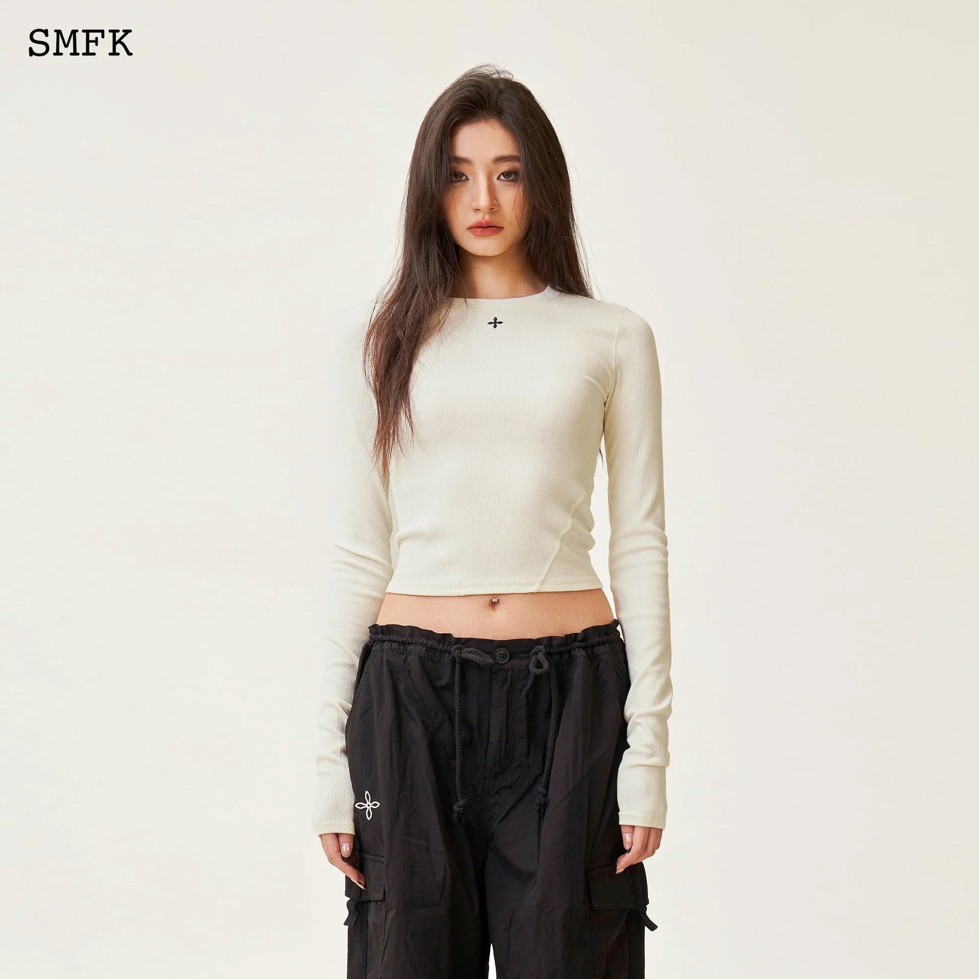 SMFK COMPASS RUSH SLIM FIT SPORTS TOP IN WHITE