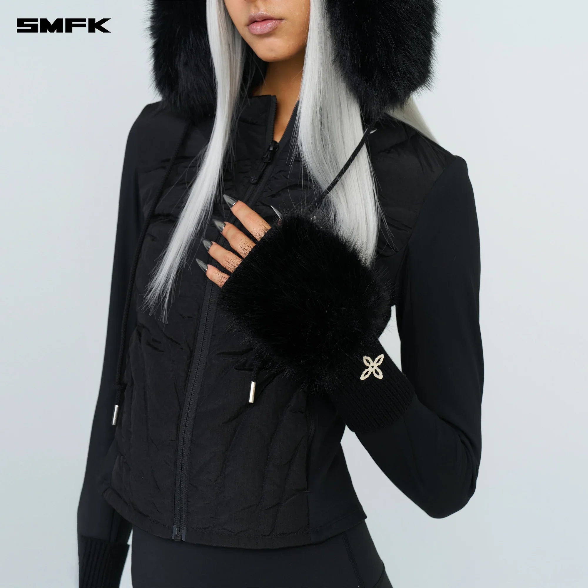 COMPASS SNOWMAN FURRY GLOVES IN BLACK