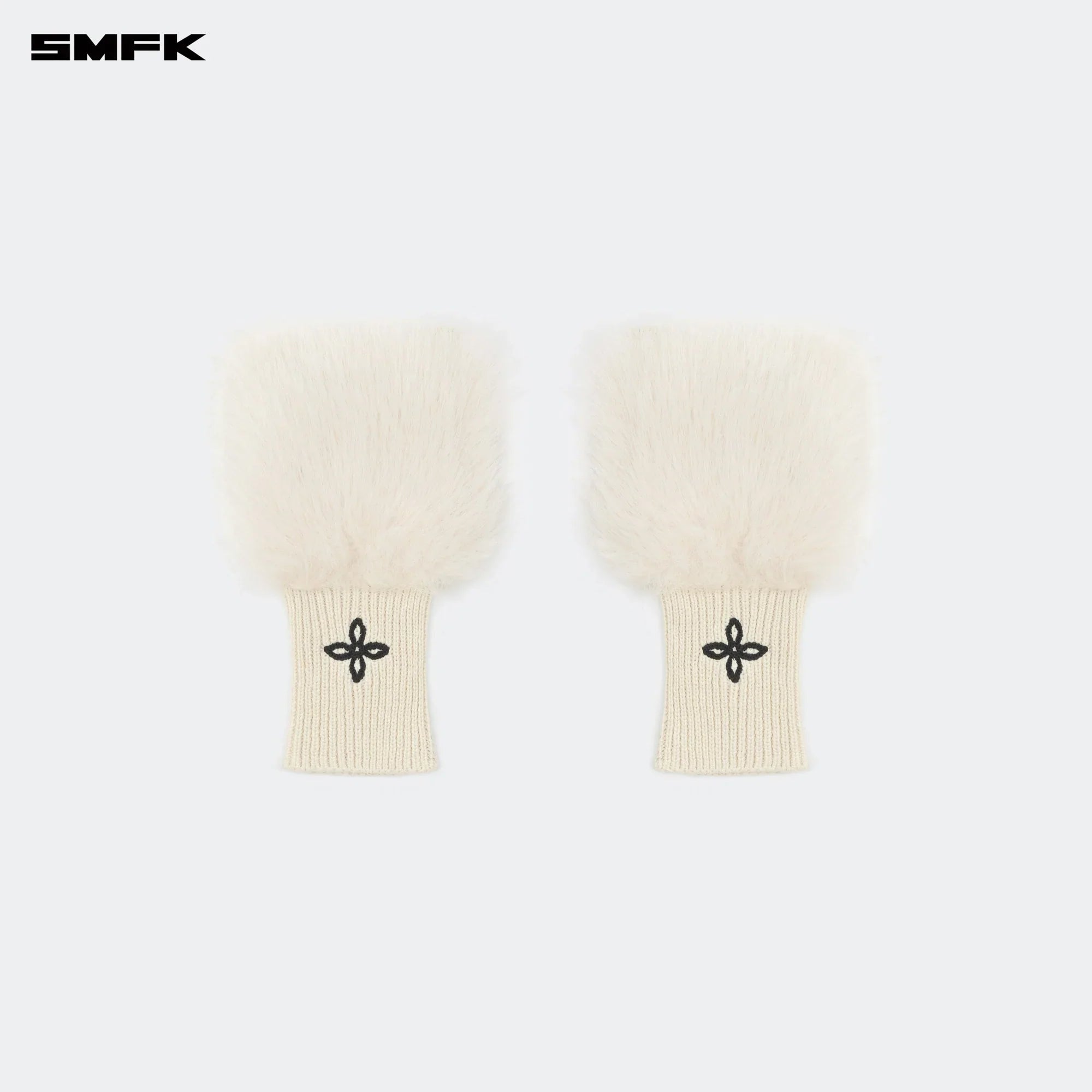 SMFK COMPASS SNOWMAN FURRY GLOVES IN CREAM