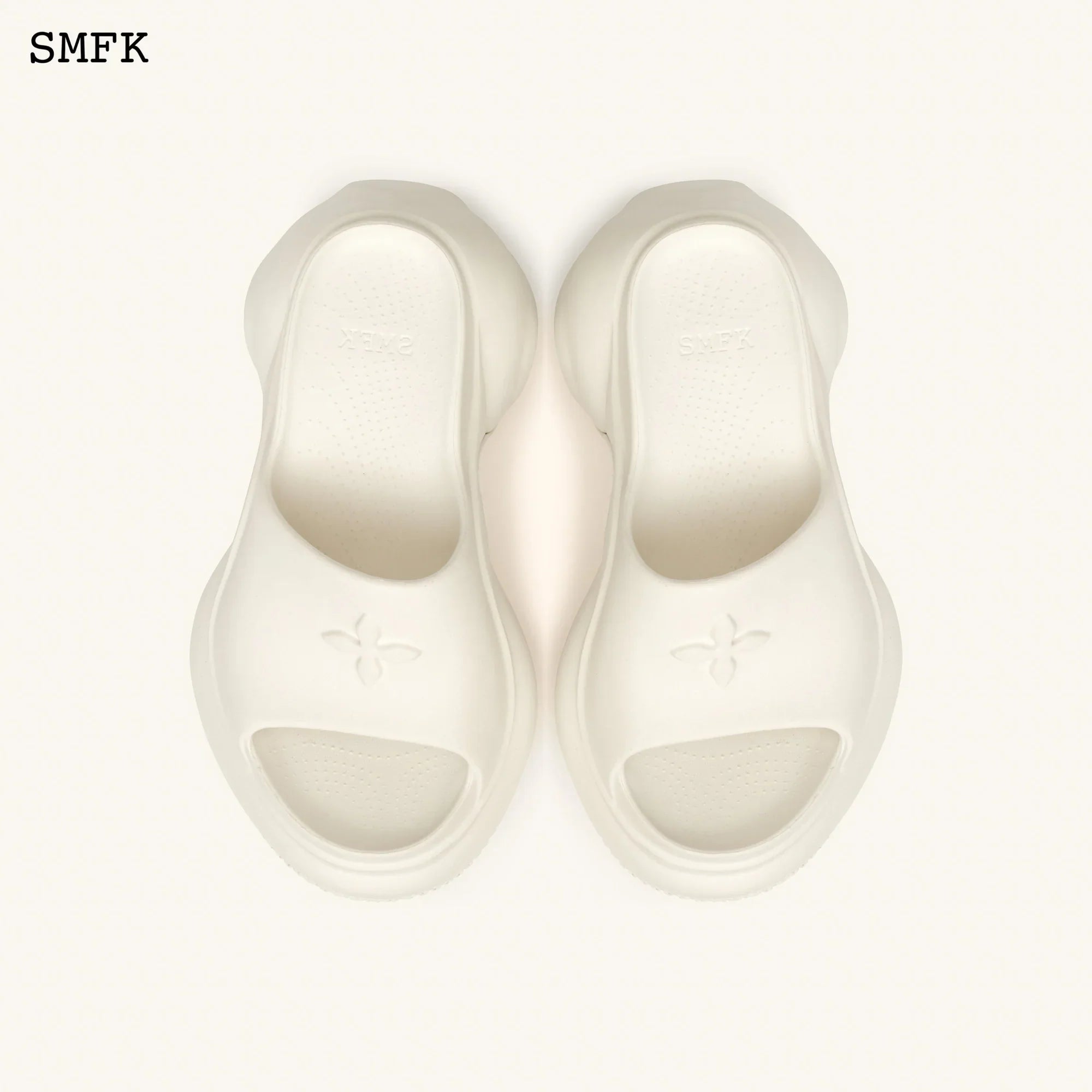 SMFK COMPASS WAVE HIGH-HEEL BUMPER SANDAL IN WHITE SL002W1