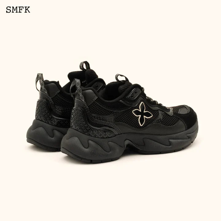COMPASS WAVE RETRO JOGGING SHOES IN BLACK