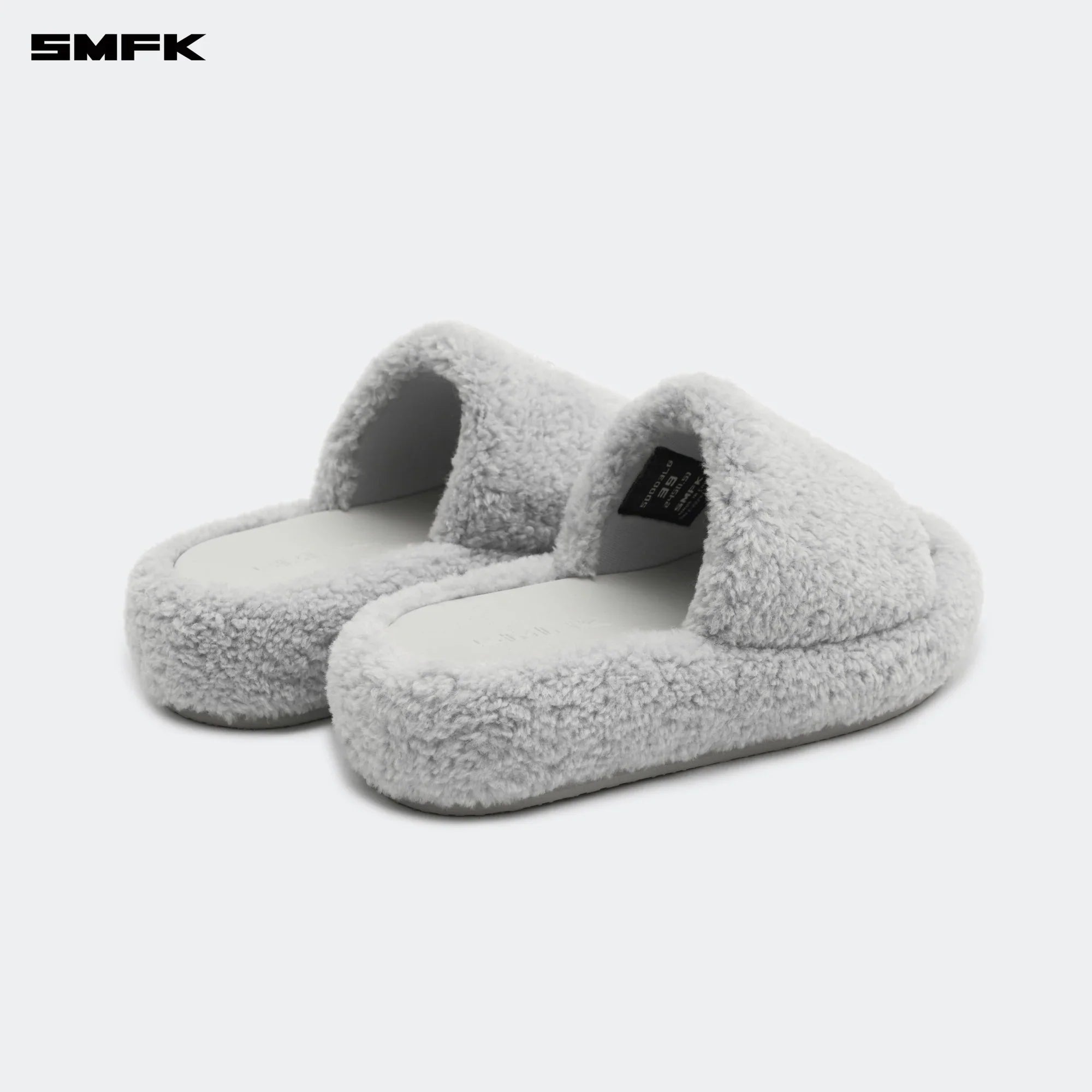 COMPASS WOOLLY CLASSIC FURRY SLIPPER IN GRAY