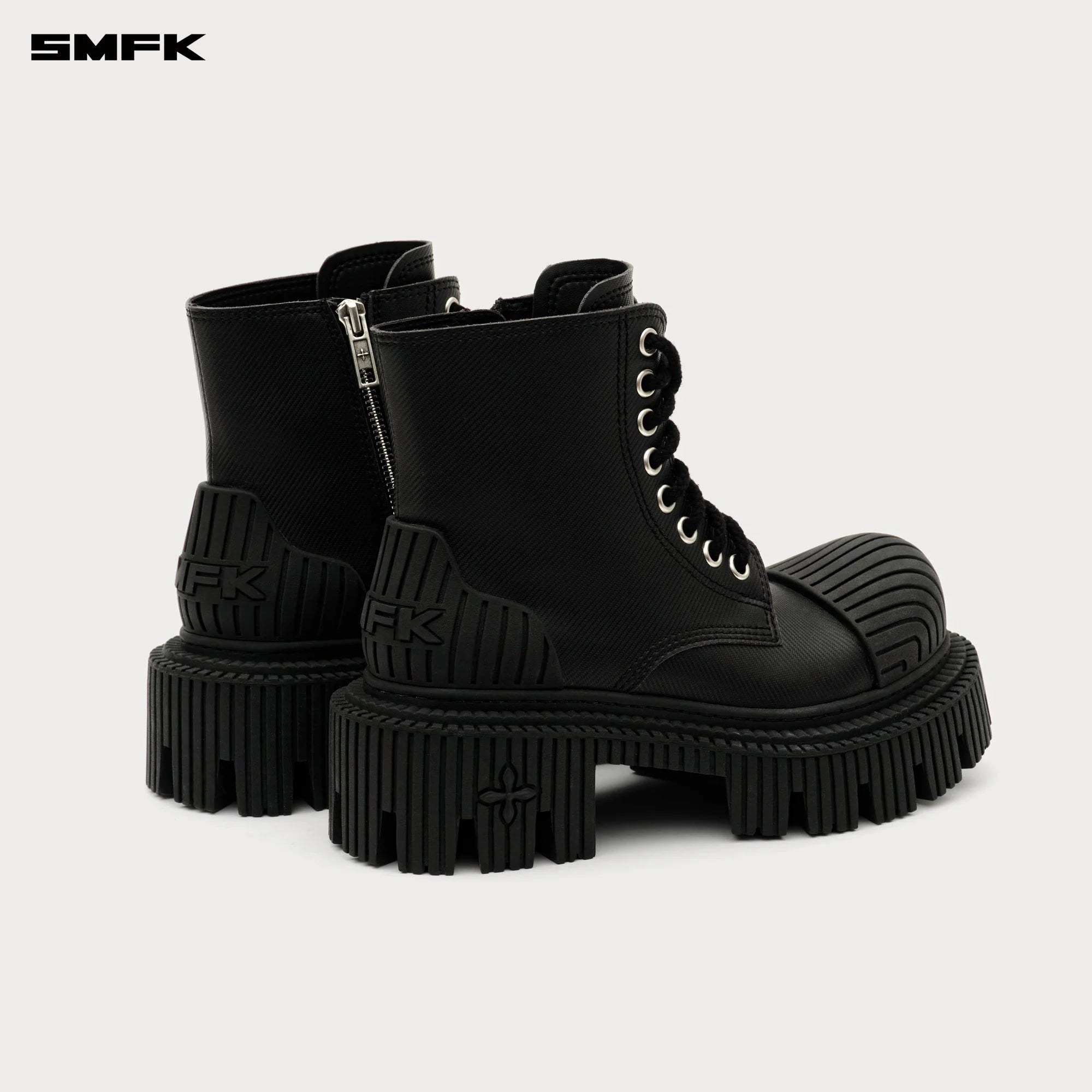 FUTURE RIPPLE MOTORCYCLE BOOTS IN BLACK