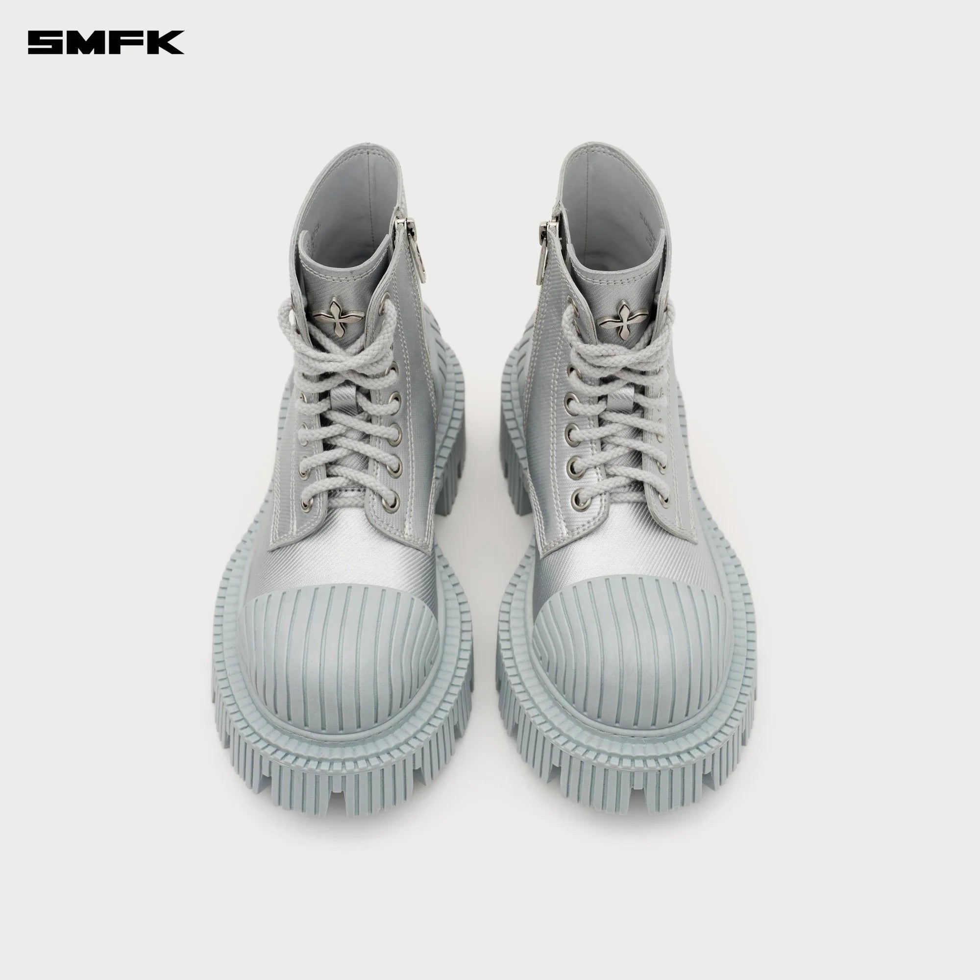 FUTURE RIPPLE MOTORCYCLE BOOTS IN SILVER