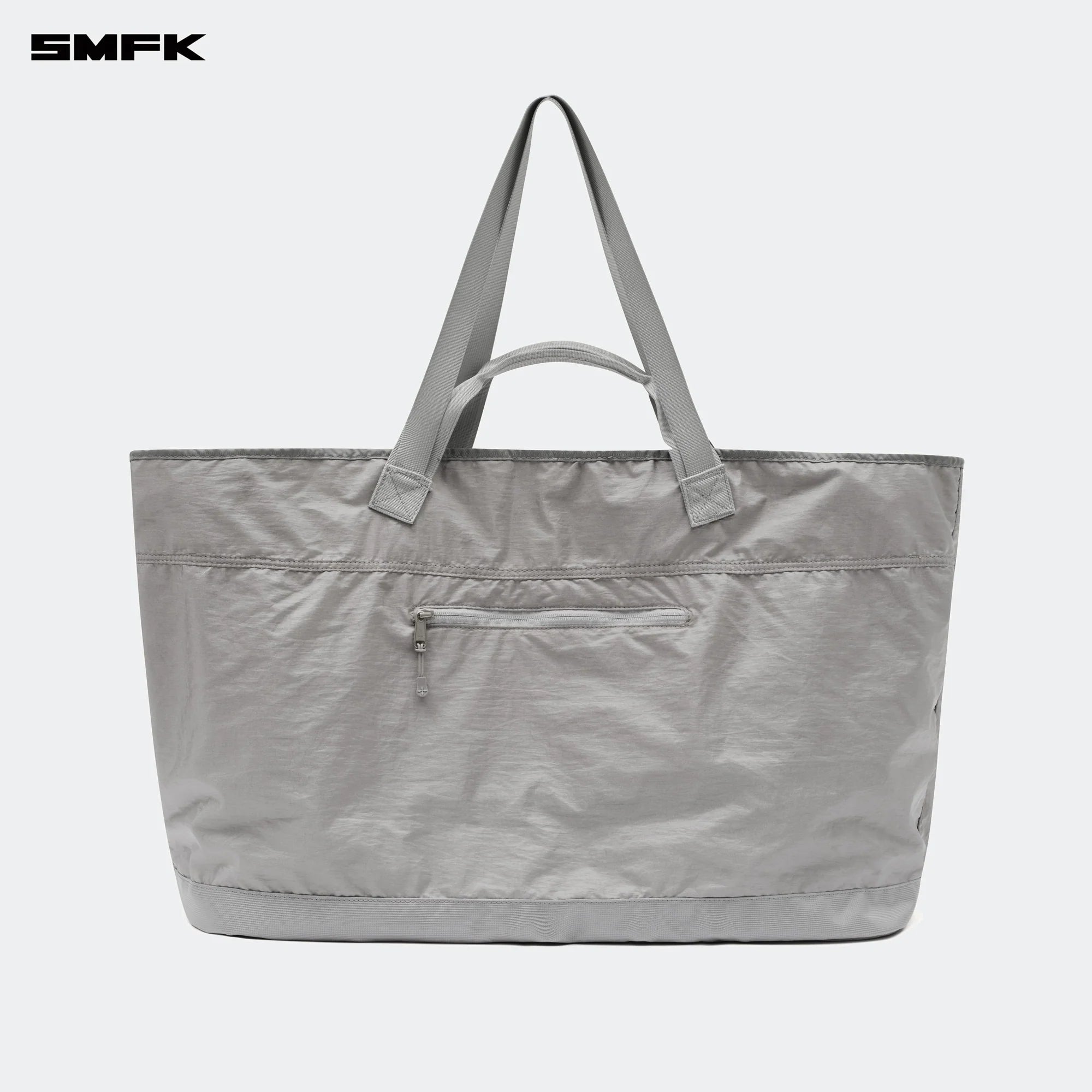 FREE FUTURE STORM GYM SPORTS BAG SILVER (LARGE) OVER 6000CAD
