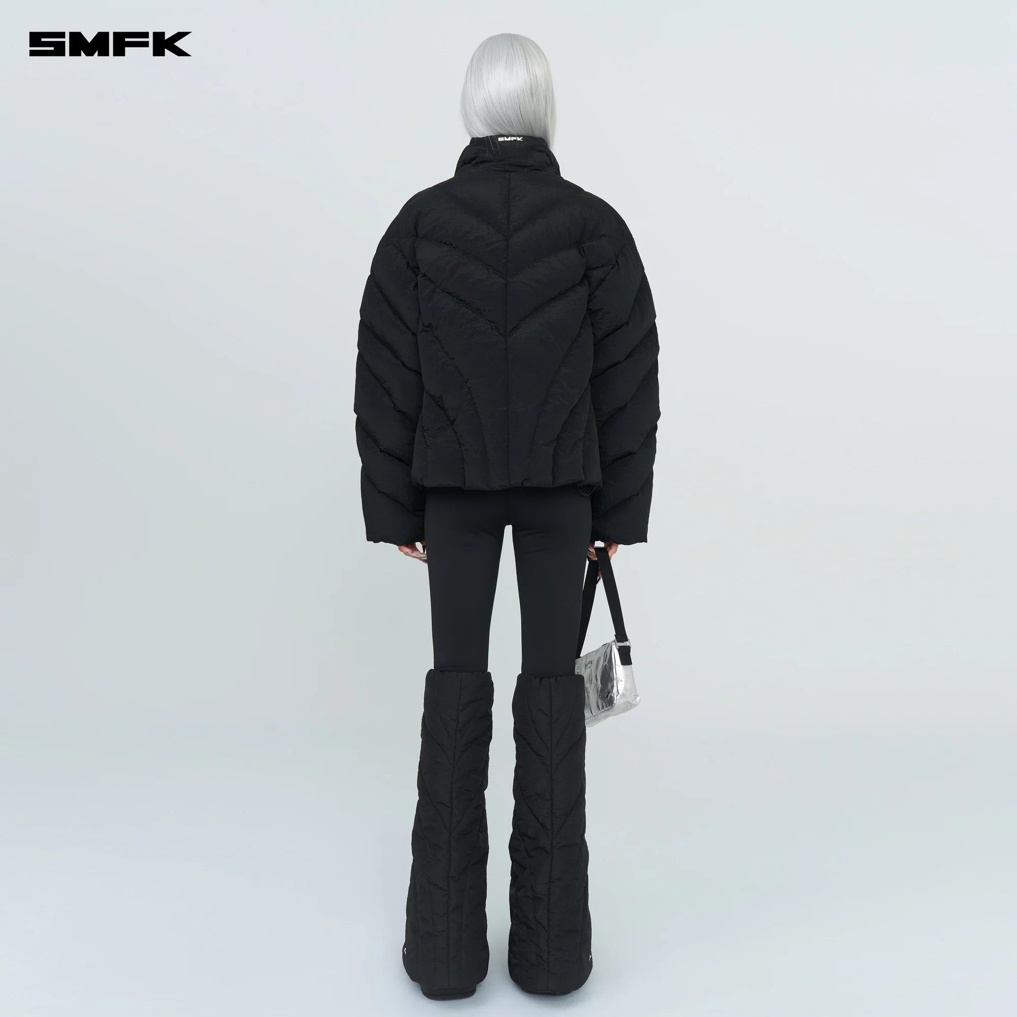 FUTURE STORM WIDE DOWN PUFF JACKET IN BLACK
