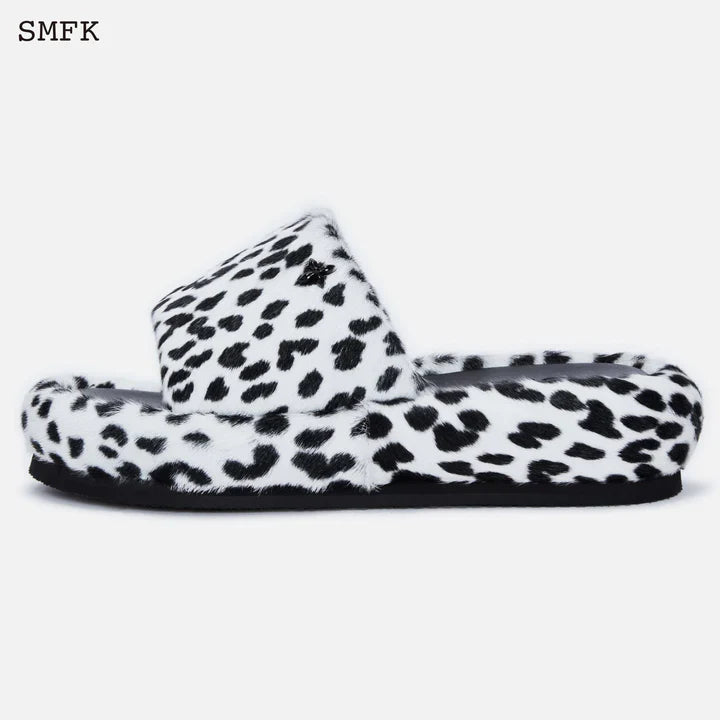 LEOPARD FURRY BUMPER ONE-PIECE PATTERN SLIPPERS WHITE S0003WL