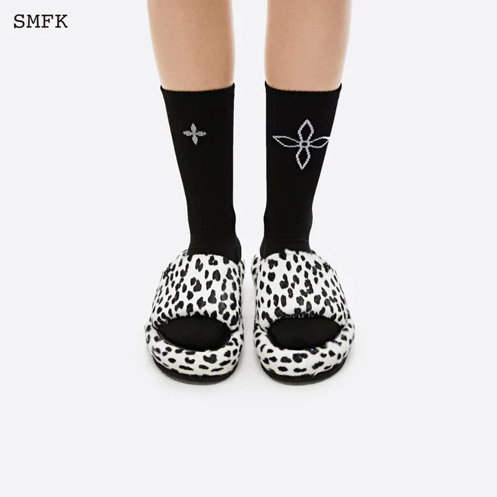 LEOPARD FURRY BUMPER ONE-PIECE PATTERN SLIPPERS WHITE S0003WL