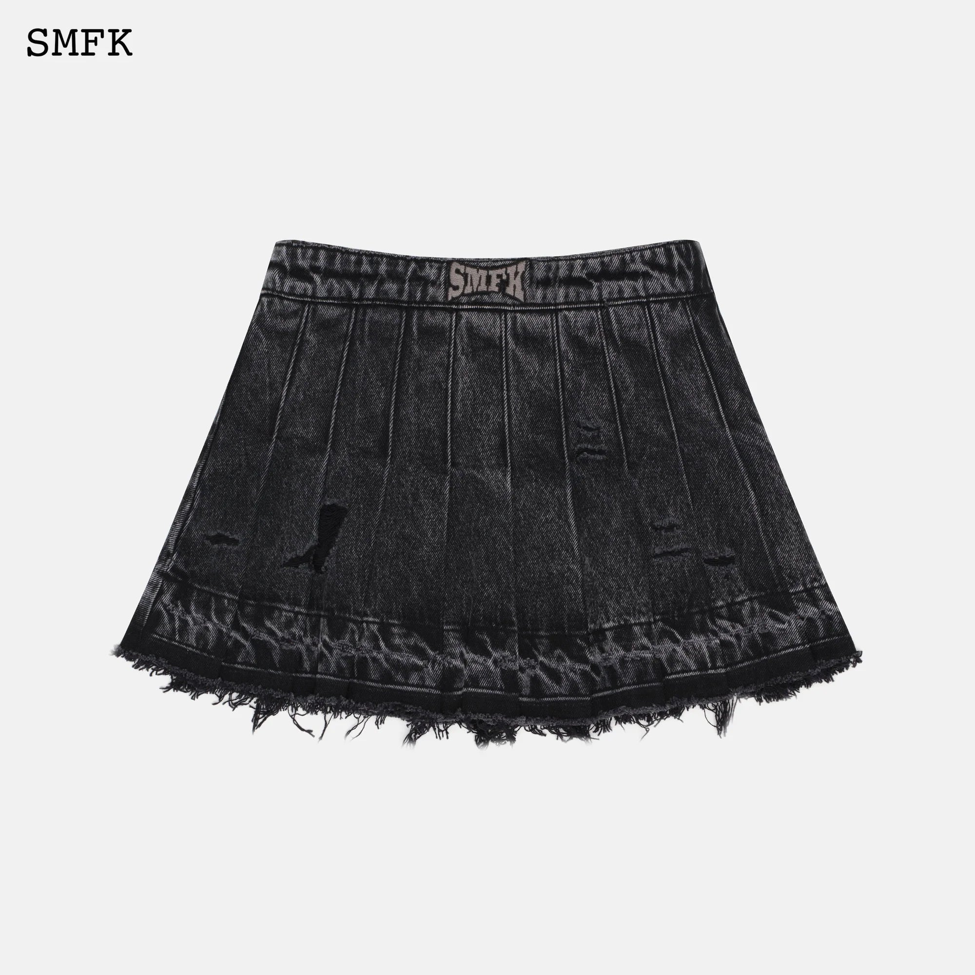 Wilderness Wandering Black Pleated Short Skirt