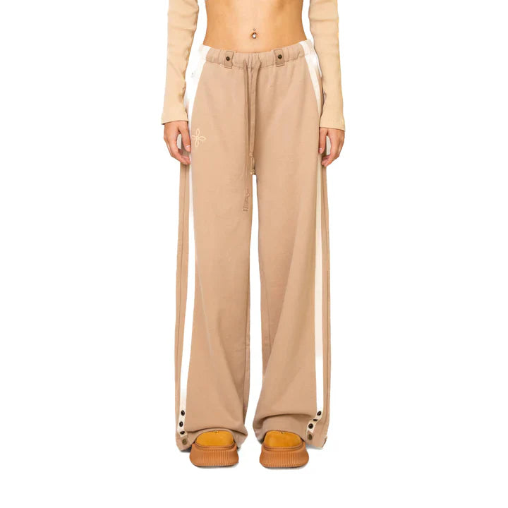 SMFK WILDWORLD ADVENTURE RUNNING SWEATPANTS UP001F
